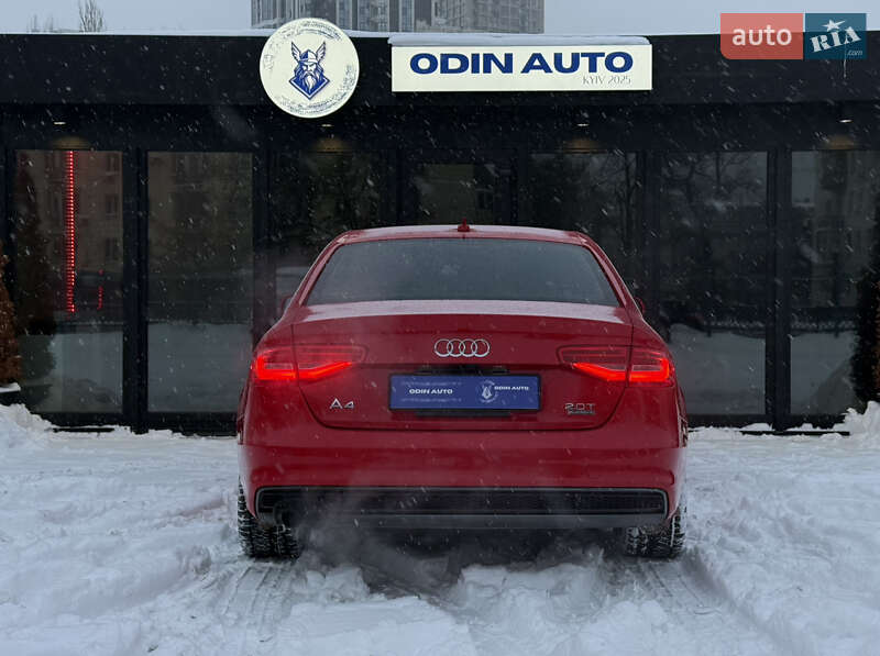 Седан Audi A4 2015 в Киеве