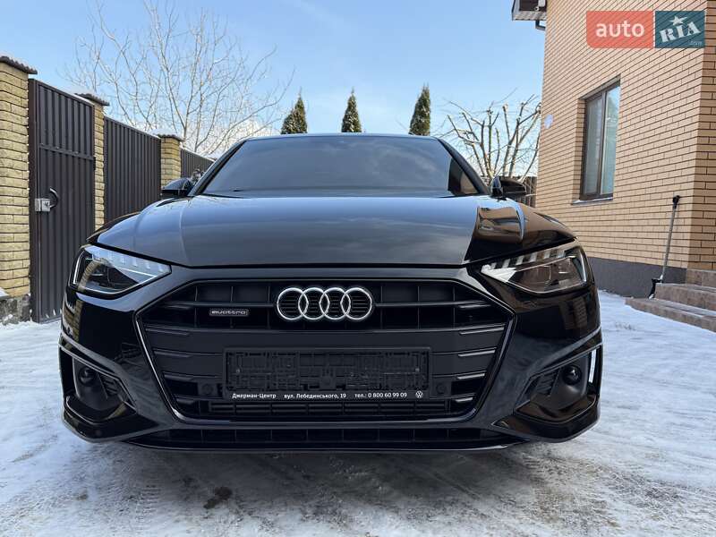 Седан Audi A4 2023 в Вінниці
