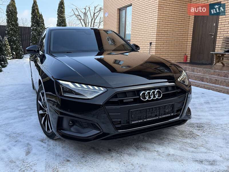 Седан Audi A4 2023 в Вінниці