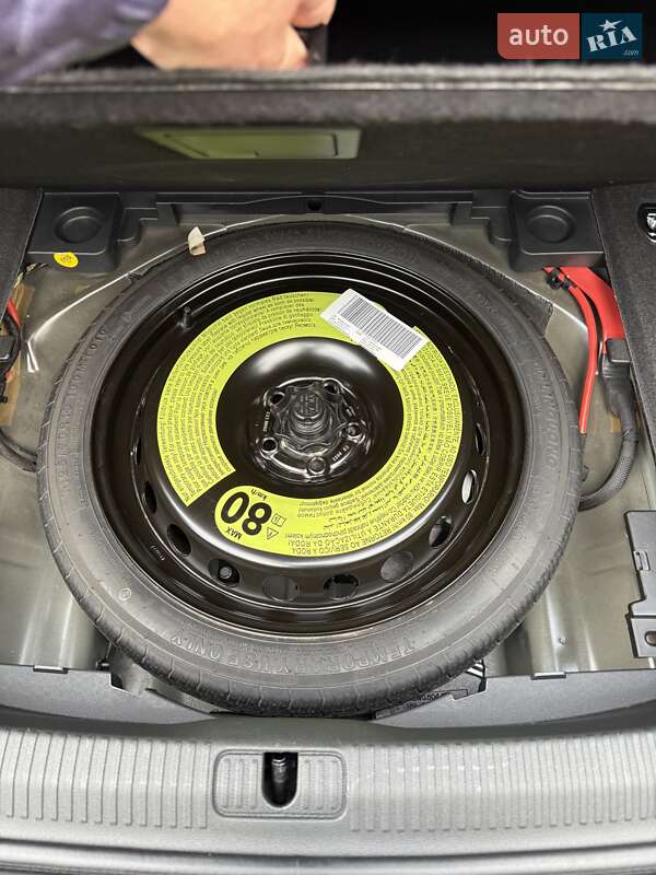 Седан Audi A4 2023 в Вінниці