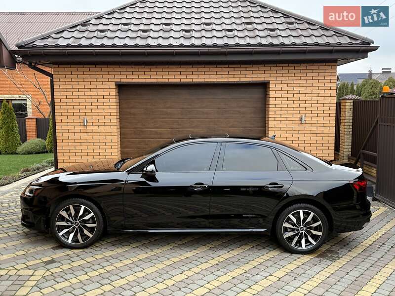 Седан Audi A4 2023 в Вінниці