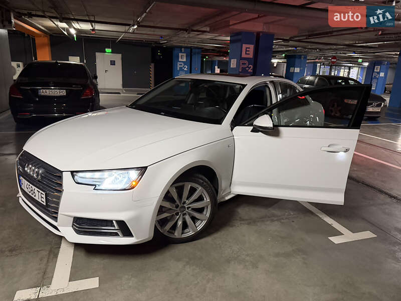Седан Audi A4 2016 в Киеве