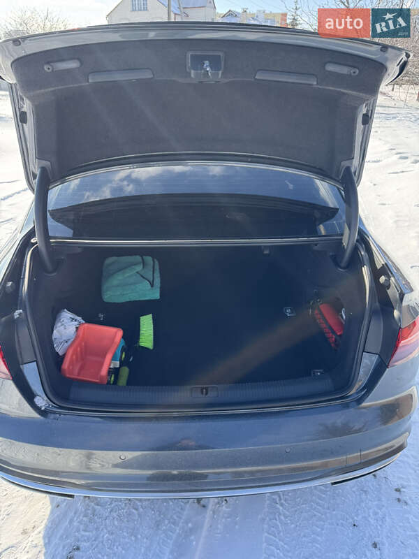 Седан Audi A4 2019 в Харькове