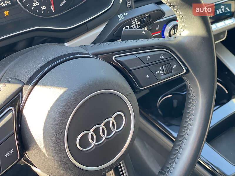 Седан Audi A4 2020 в Киеве