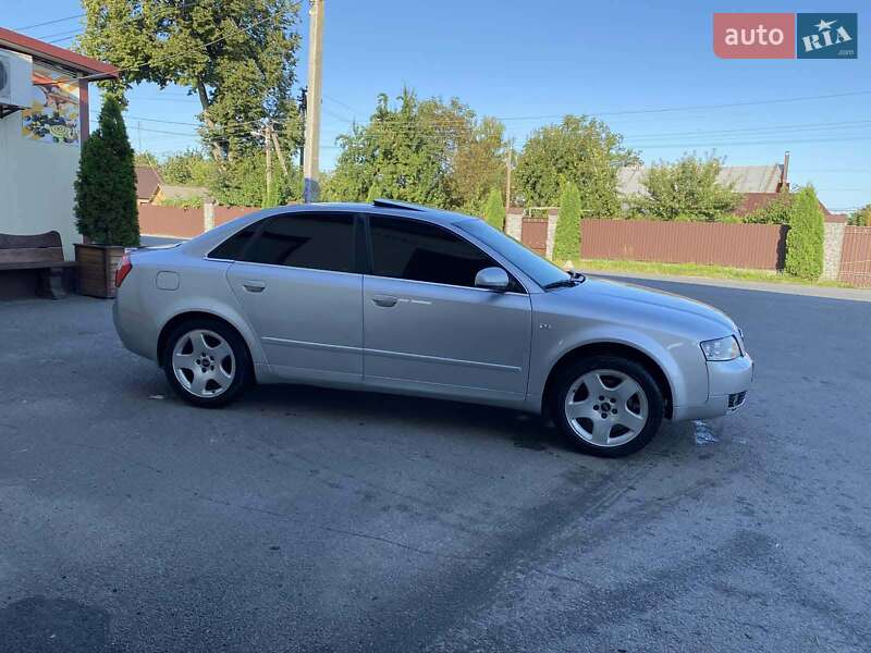Седан Audi A4 2002 в Коростені