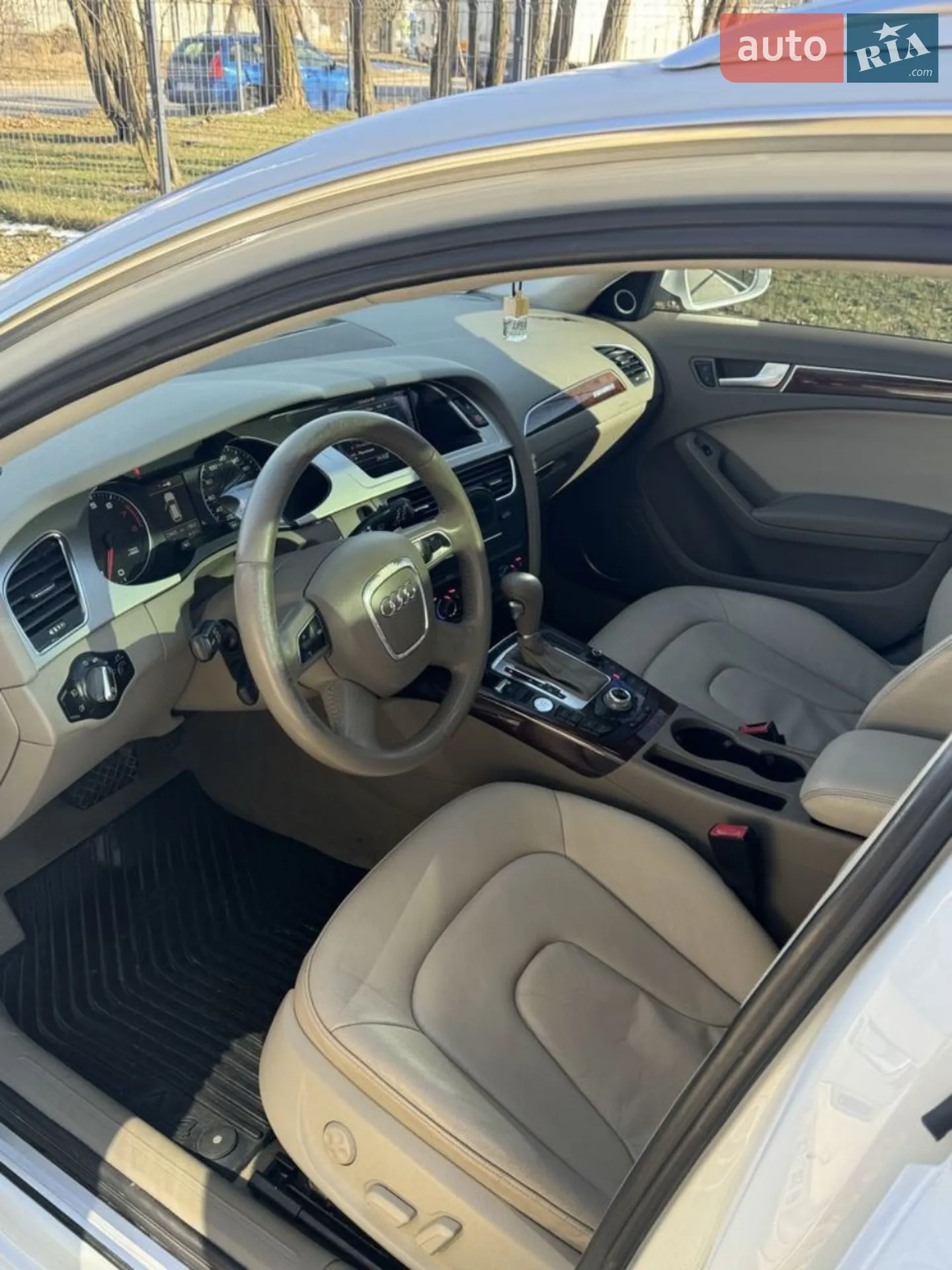 2012 Audi A4 - мініатюра 4