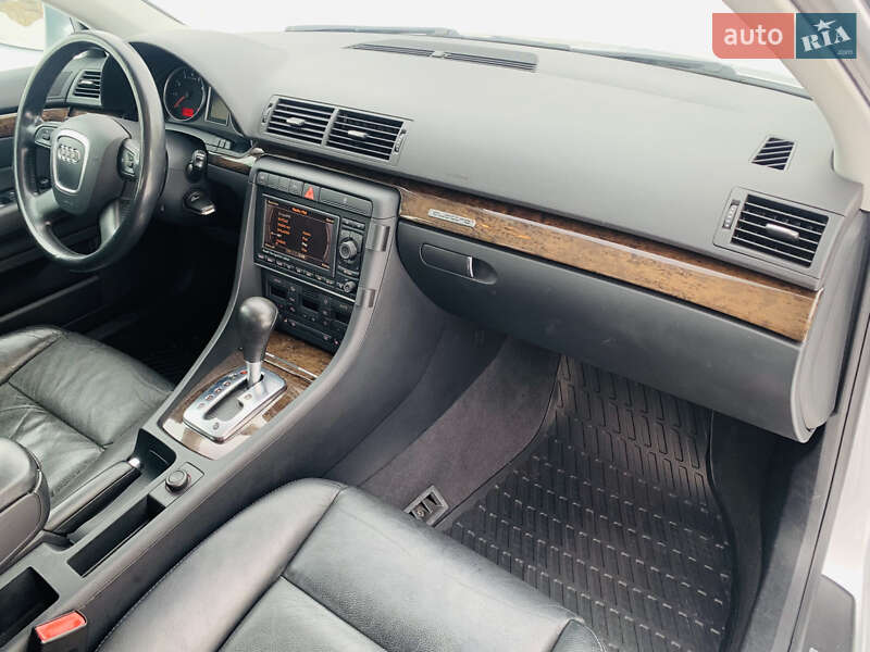 Універсал Audi A4 2005 в Рівному