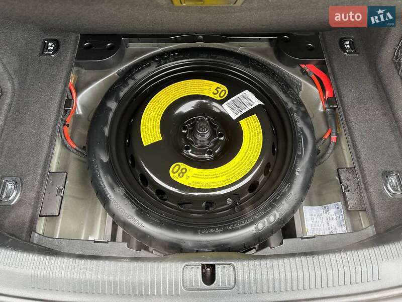 Седан Audi A4 2017 в Львові