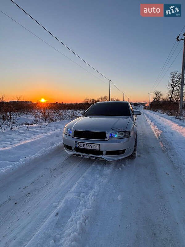 Седан Audi A4 2002 в Львове