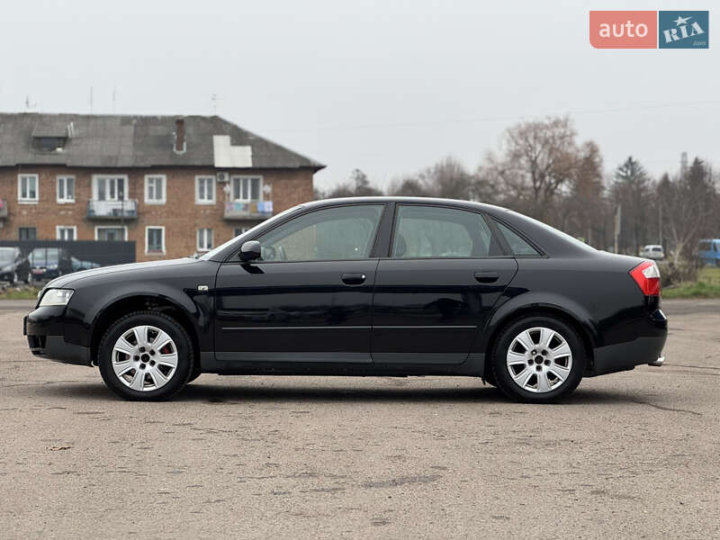 Седан Audi A4 2001 в Владимире