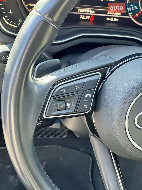 Седан Audi A4 2016 в Киеве