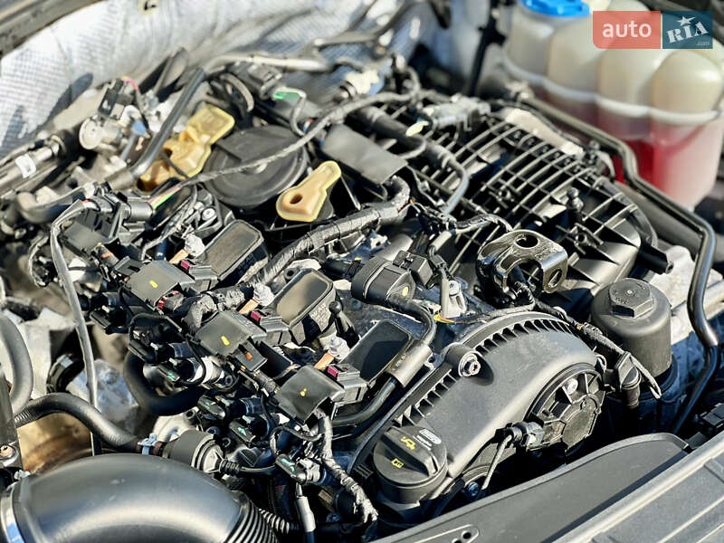 Седан Audi A4 2016 в Киеве