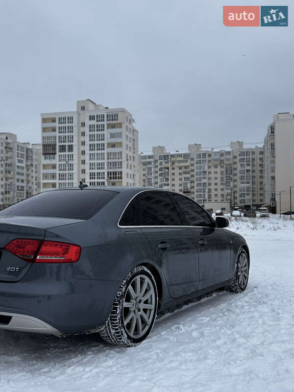 Седан Audi A4 2012 в Чернигове