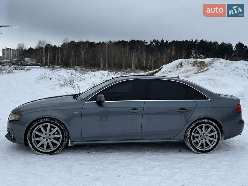 Седан Audi A4 2012 в Чернигове
