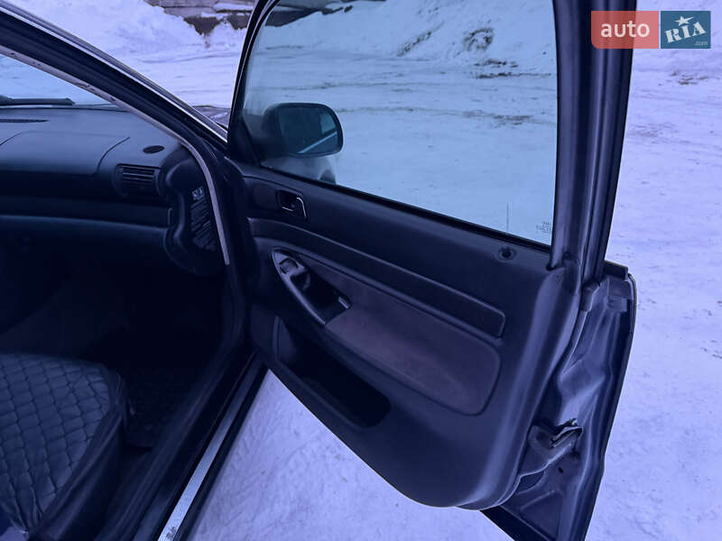 Універсал Audi A4 1996 в Золотоноші