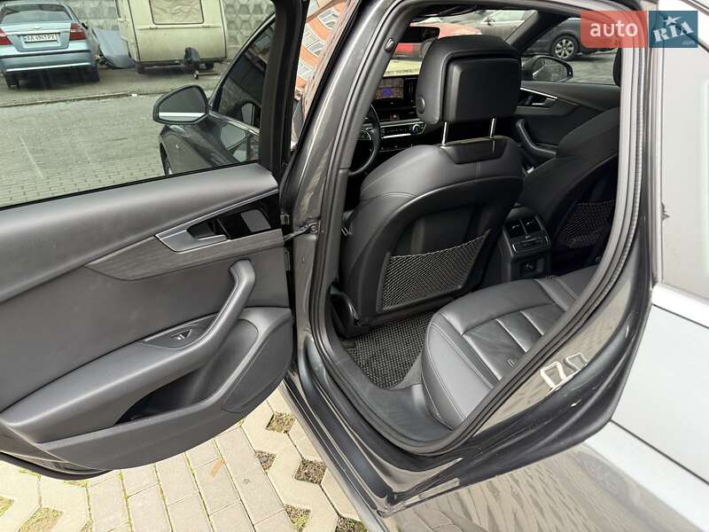 Седан Audi A4 2020 в Києві