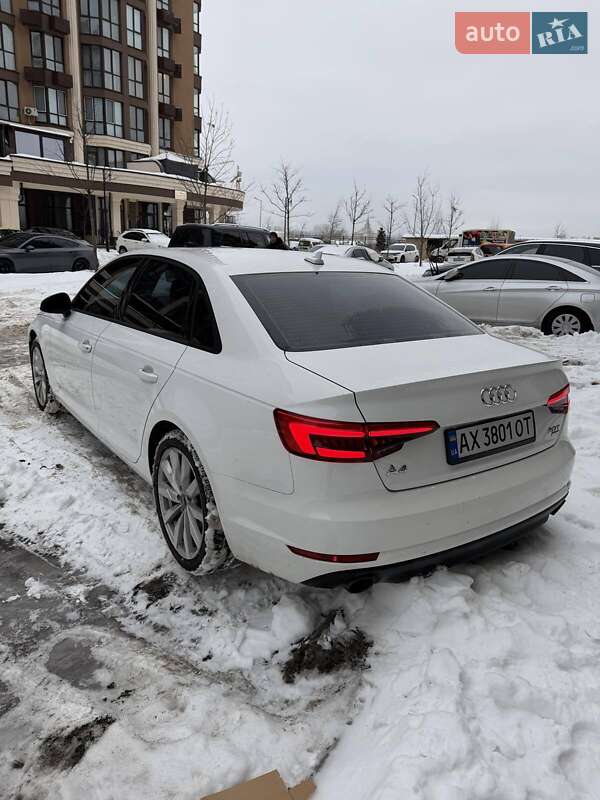 Седан Audi A4 2017 в Киеве