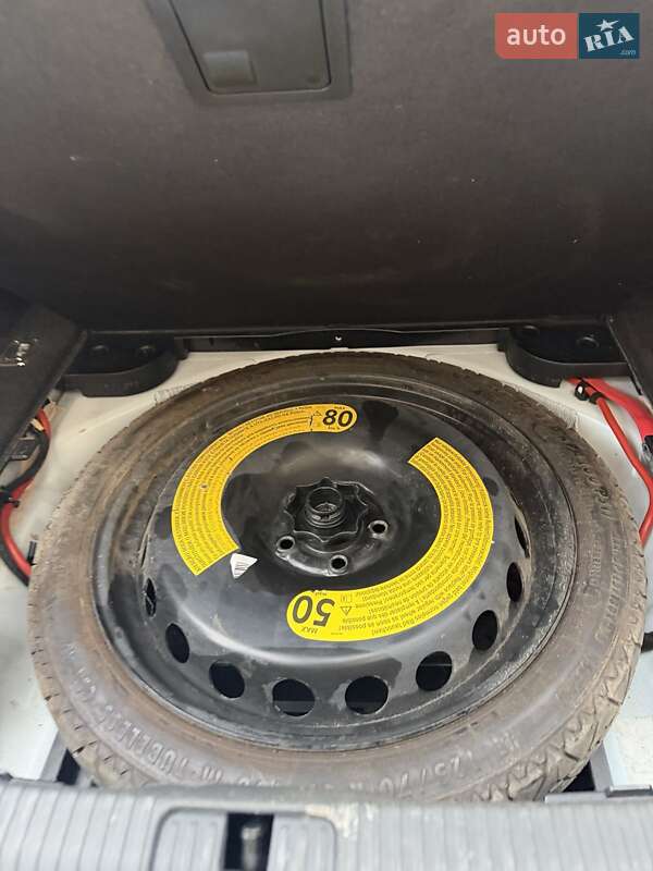 Седан Audi A4 2017 в Киеве