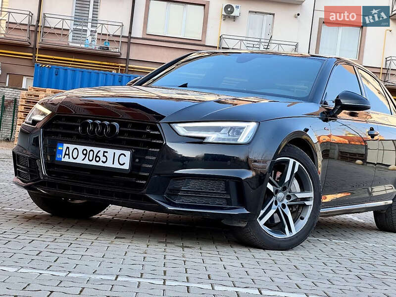 Седан Audi A4 2017 в Киеве
