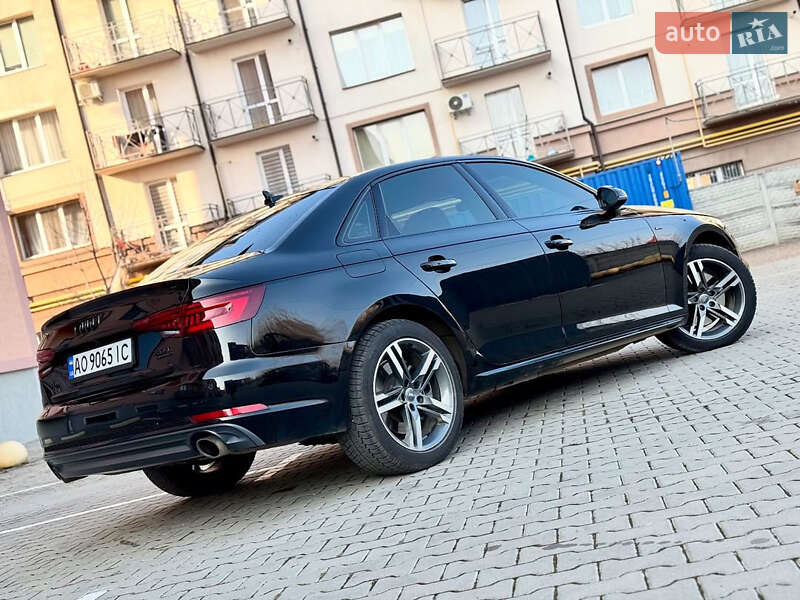 Седан Audi A4 2017 в Киеве