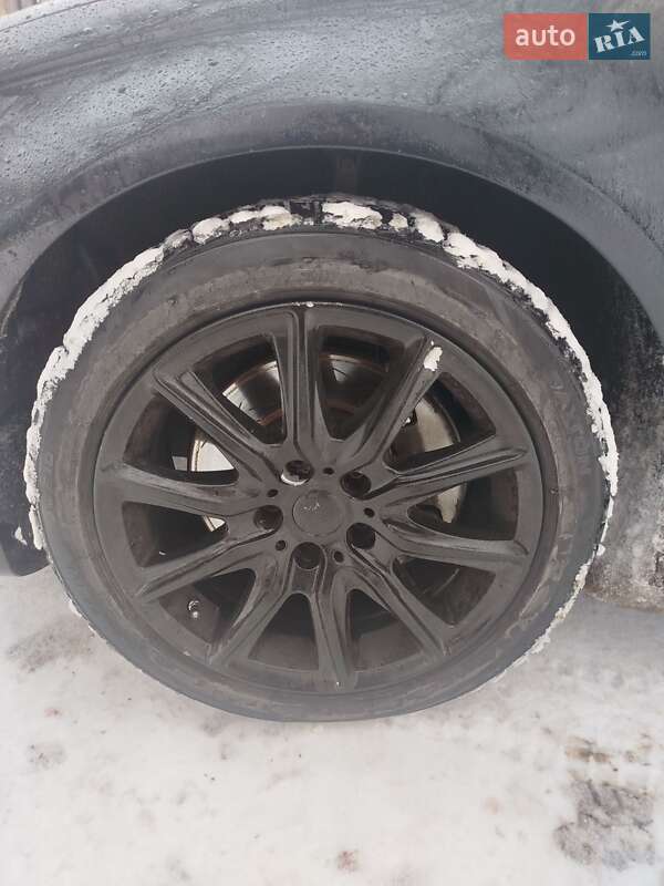 Седан Audi A4 2011 в Люботині