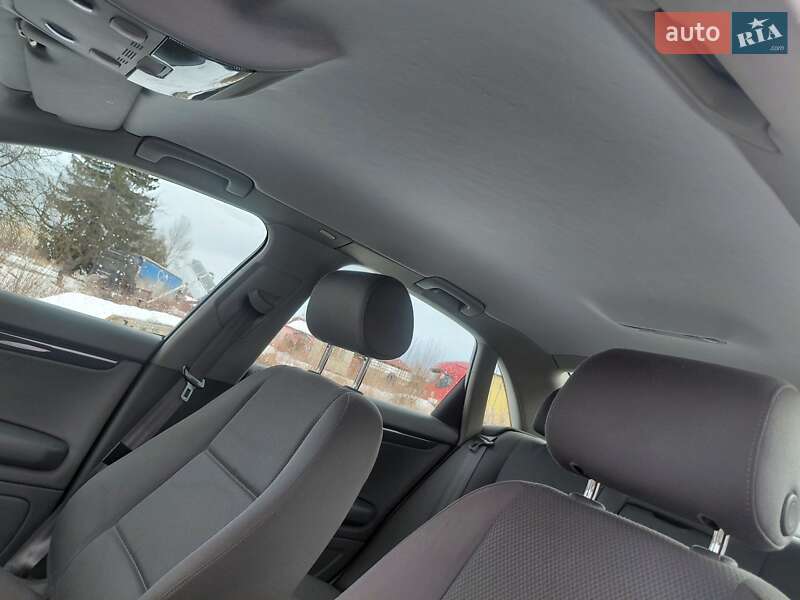 Седан Audi A4 2003 в Надворной