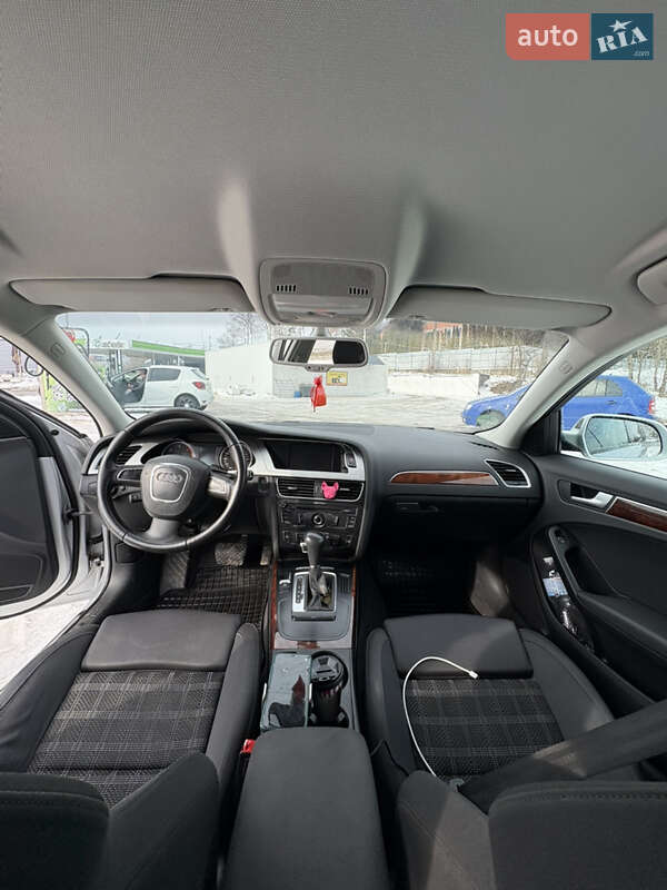 Універсал Audi A4 2010 в Чернівцях фото 2 Універсал Audi A4 2010 в Чернівцях