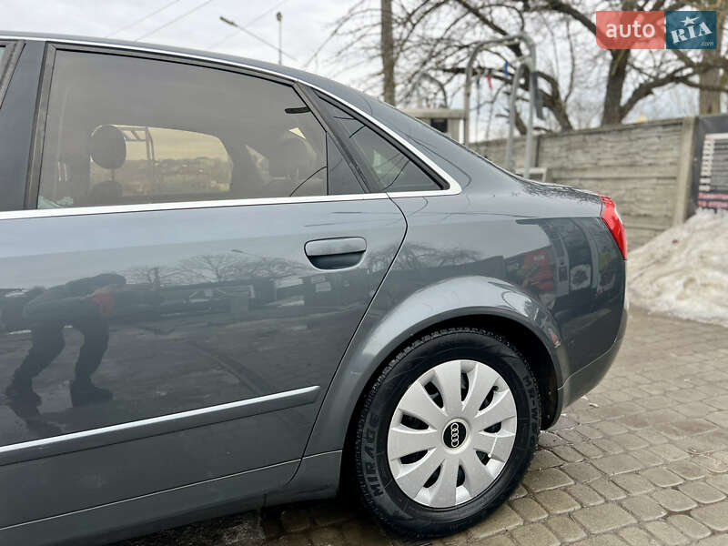 Седан Audi A4 2001 в Львове