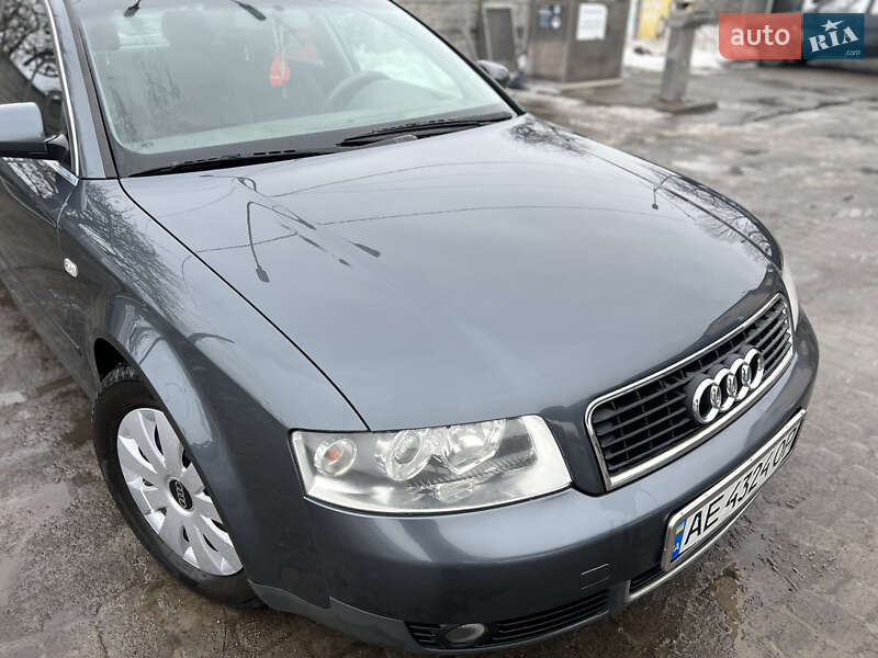 Седан Audi A4 2001 в Львове