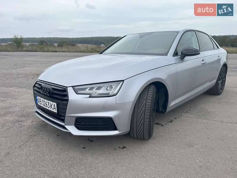 Седан Audi A4 2016 в Баре