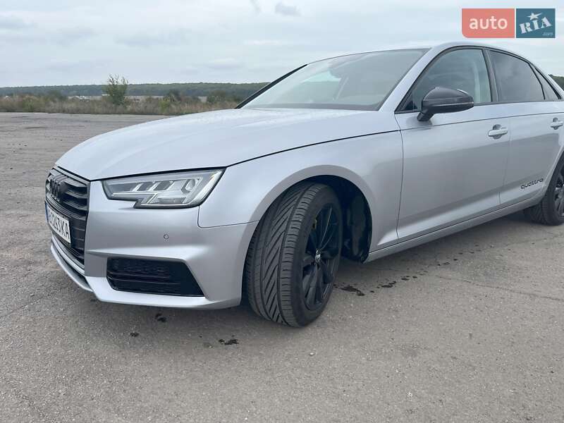 Седан Audi A4 2016 в Баре