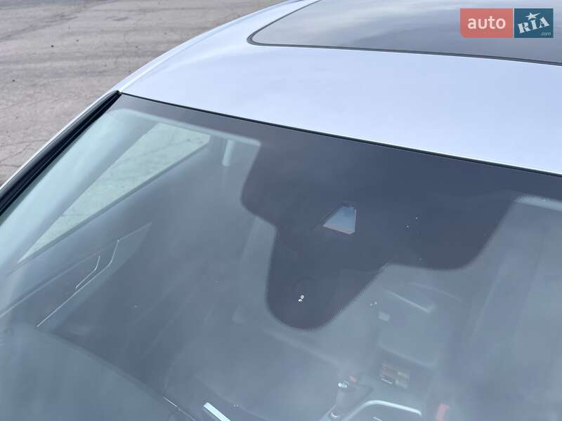 Седан Audi A4 2016 в Баре