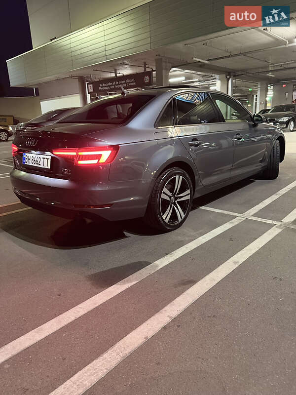 Седан Audi A4 2017 в Одессе