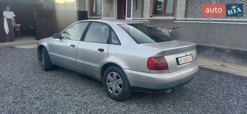 Седан Audi A4 1995 в Гусятині фото 21 Седан Audi A4 1995 в Гусятині