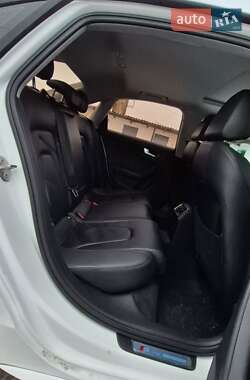Седан Audi A4 2015 в Бахмаче
