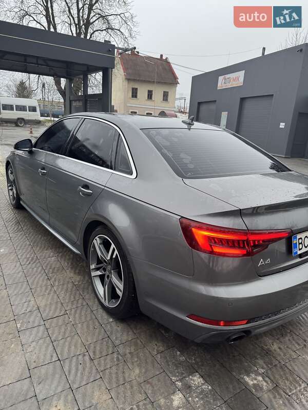 Седан Audi A4 2018 в Львове