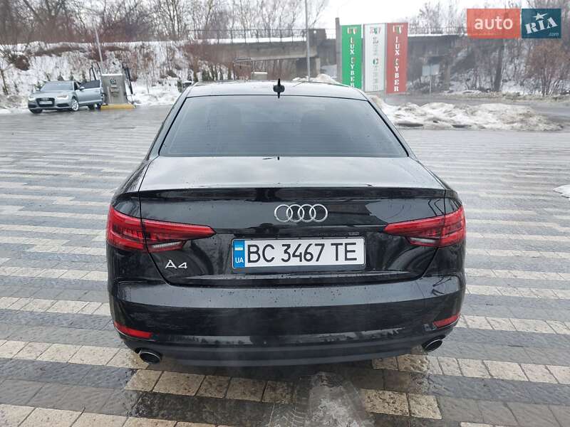 Седан Audi A4 2016 в Львове
