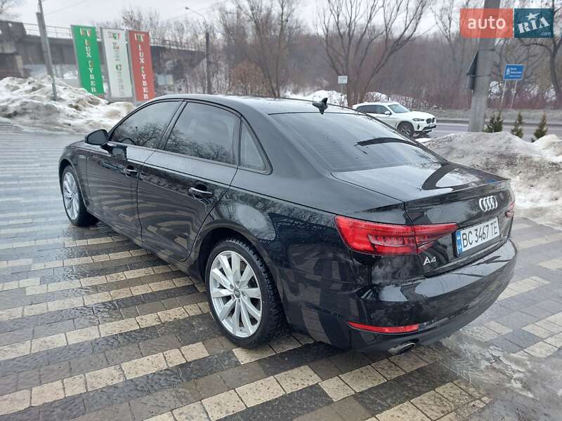 Седан Audi A4 2016 в Львове