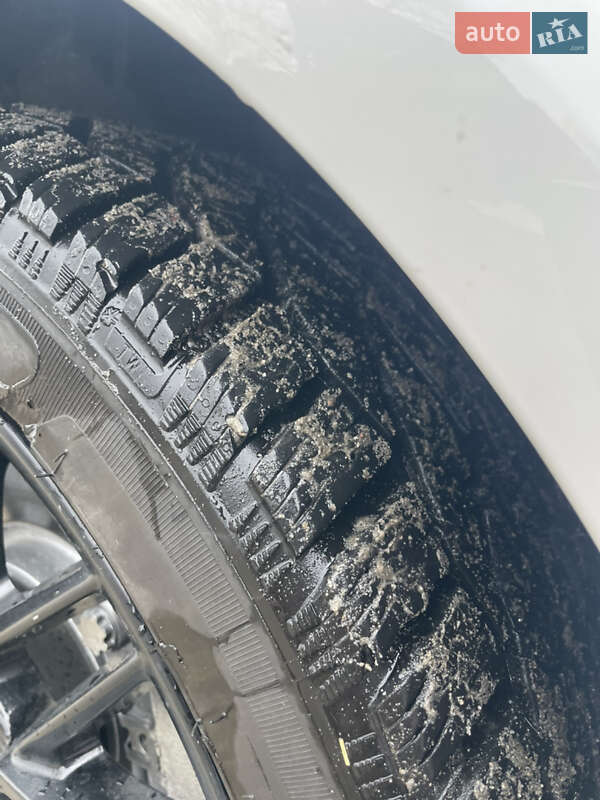 Седан Audi A4 2013 в Вараші фото 16 Седан Audi A4 2013 в Вараші