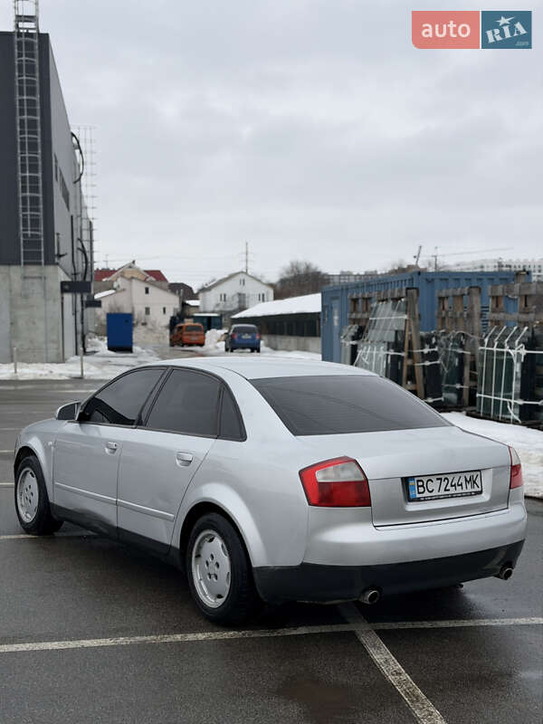 Седан Audi A4 2002 в Києві фото 7 Седан Audi A4 2002 в Києві