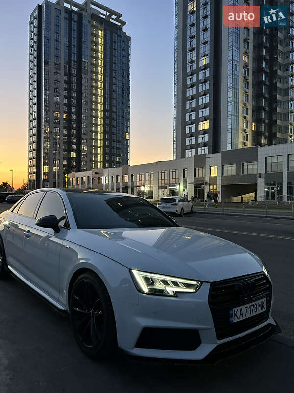 Седан Audi A4 2016 в Киеве