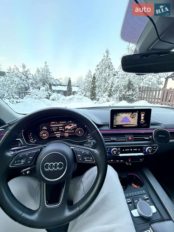 Седан Audi A4 2016 в Киеве