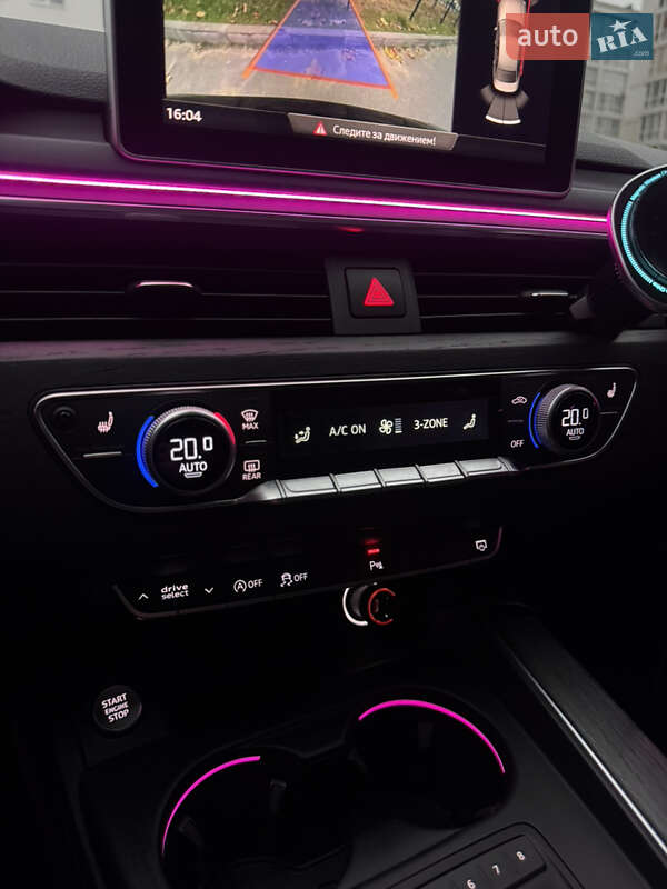 Седан Audi A4 2016 в Киеве