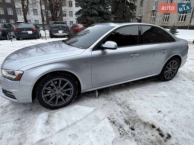 Седан Audi A4 2015 в Києві