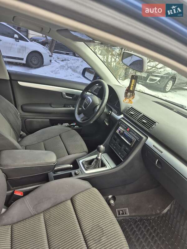 Седан Audi A4 2006 в Черкасах