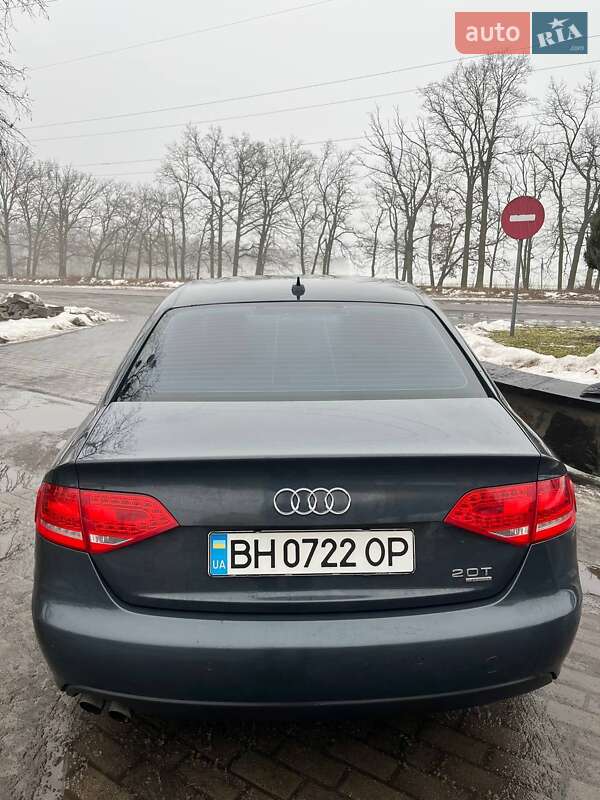 Седан Audi A4 2010 в Смеле
