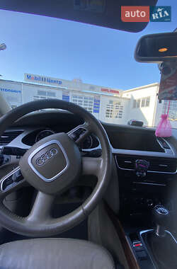 Седан Audi A4 2011 в Новояворовске фото 3 Седан Audi A4 2011 в Новояворовске