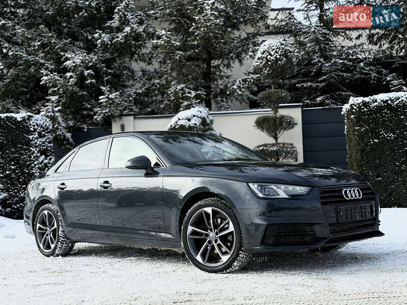 Седан Audi A4 2019 в Львове