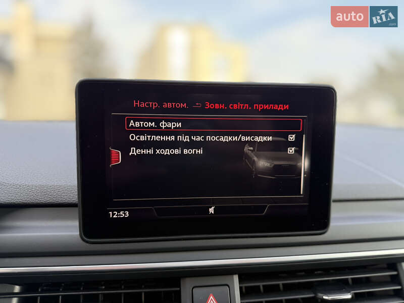 Седан Audi A4 2019 в Львове