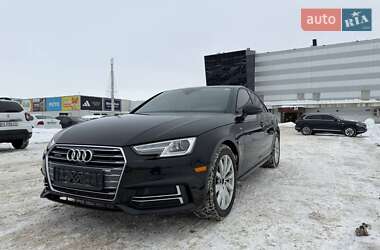 Седан Audi A4 2018 в Житомире